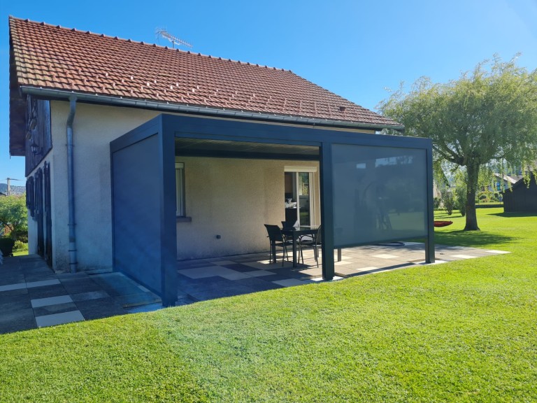 Pose de pergola à Charquemont, Maîche et Morteau : quels avantages pour votre extérieur ?